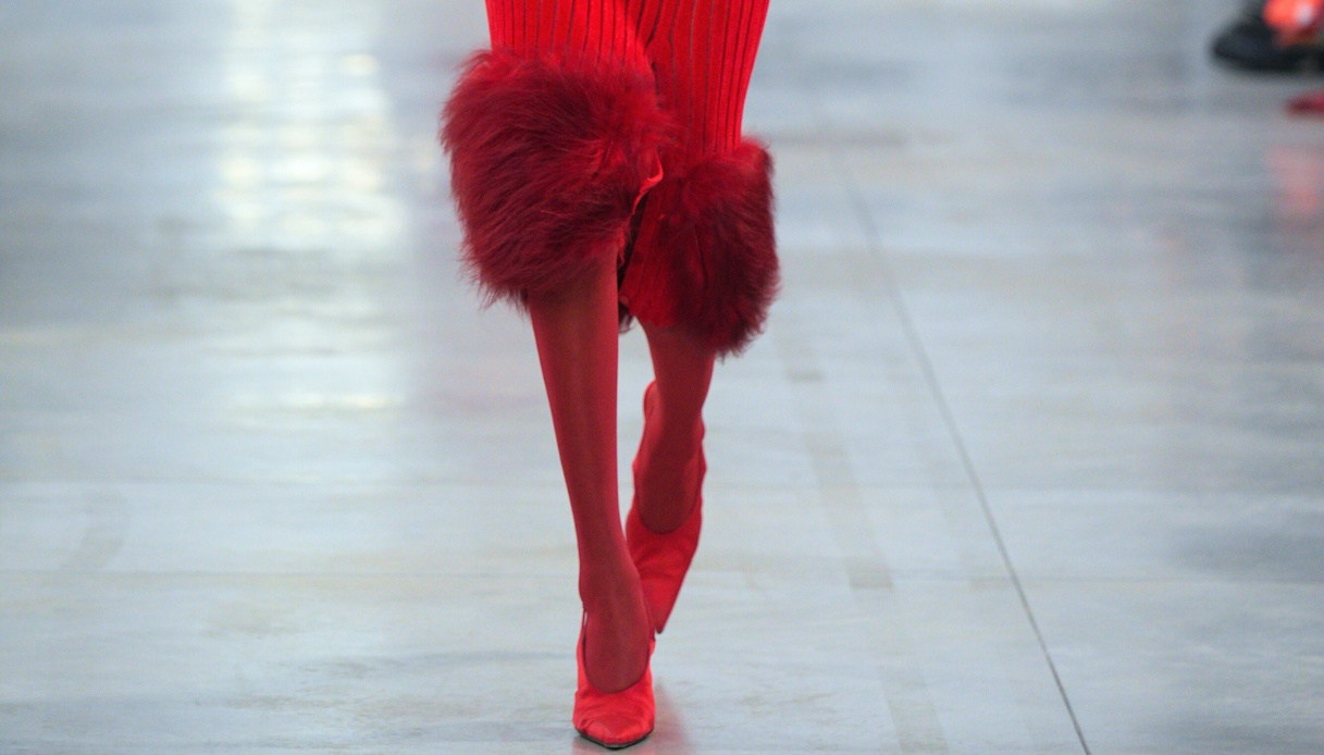 con la furry skirt la moda si fa giocosa tutto sull8217esercito di gonne in pelliccia che vincer224 il freddo dell8217inverno 2026 da Dilei.it con la furry skirt la moda si fa giocosa tutto sull8217esercito di gonne in pelliccia che vincer224 il freddo dell8217inverno 2026