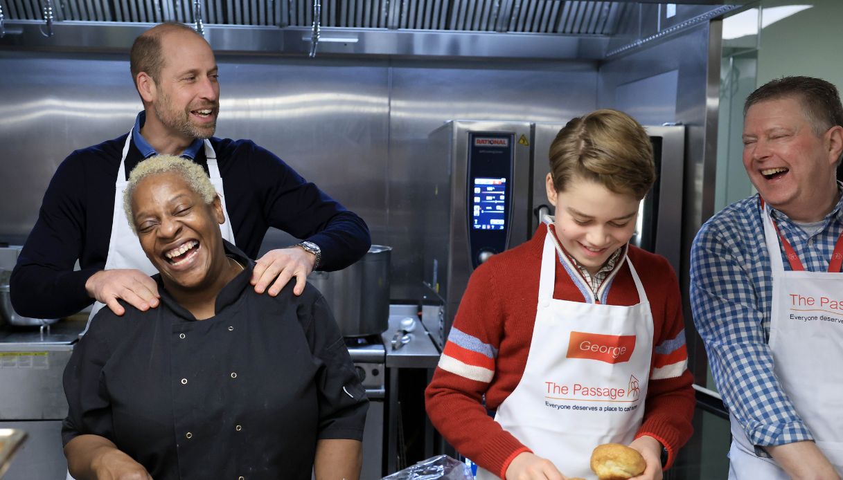 George e William preparano il pranzo di Natale per i senzatetto