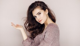 Capelli morbidi come seta. Il cofanetto professionale per chiome perfette è il regalo da fare (e da farti)