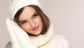 Fondotinta, anti age e idratante. La crema colorata di Nivea 3 in 1 è il must have beauty dell’inverno