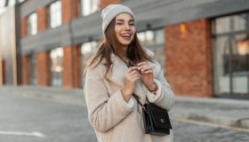 I leggings di velluto sono il nuovo capo basic, elegante e raffinato, da indossare per tutto l’inverno