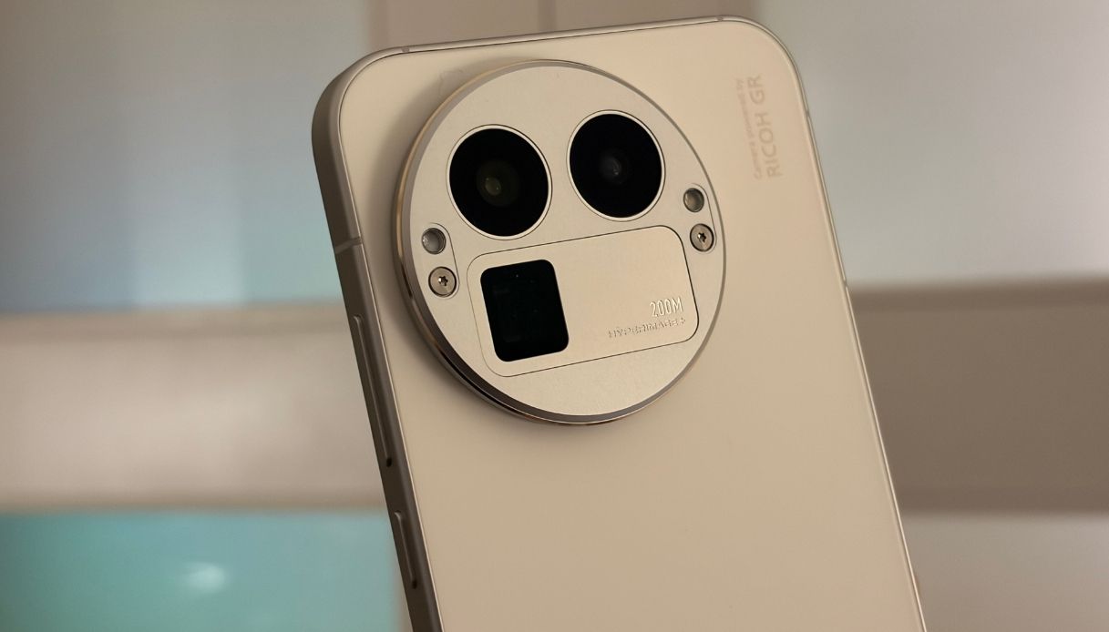Fotocamera: la collaborazione con Ricoh