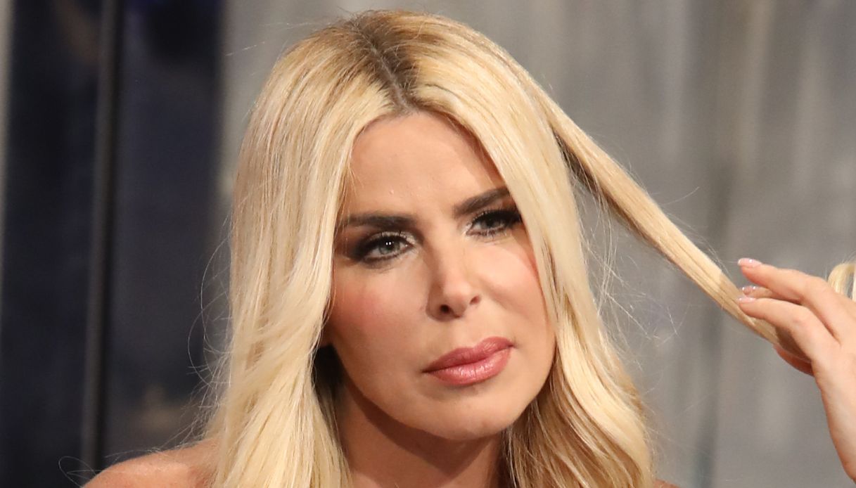 al bano loredana lecciso esclusa dal party di cristel carrisi la sua reazione da Dilei.it al bano loredana lecciso esclusa dal party di cristel carrisi la sua reazione