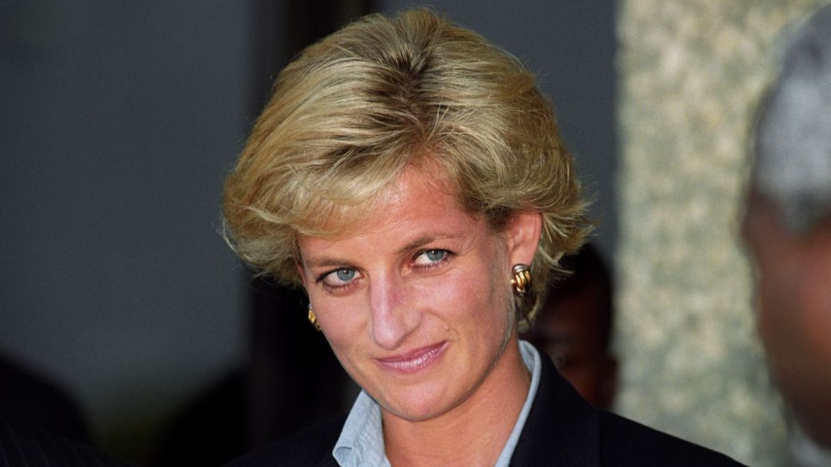 Lady Diana, i 5 look di Natale che rivelano che era un passo avanti