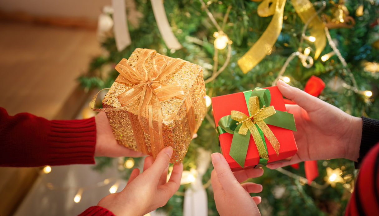 Originali, economici e amatissimi. La lista dei best seller di Amazon che sono il perfetto regalo di Natale, per tutti