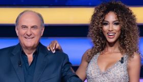 La Ruota della Fortuna, Gerry e Samira ricevono un regalo speciale, ma il conduttore frena: “Tu non puoi andare”