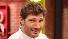 Meglio Stasera, Stefano De Martino porta il suo spettacolo teatrale in tv