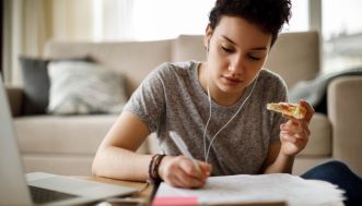 Le serie tv da non perdere a dicembre 2025