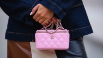 È scoppiata la Vanity Bag mania: 7 micro borse da amare per uno stile maxi