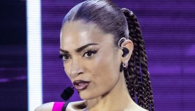 Elodie fa chiarezza sul gesto di stizza contro il fotografo: “Mi ha innervosita”