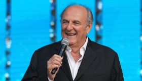 Chi vuol essere milionario, pagelle 14 dicembre: Gerry Scotti il sempre giovane (8), Vittoria la prima milionaria (10)