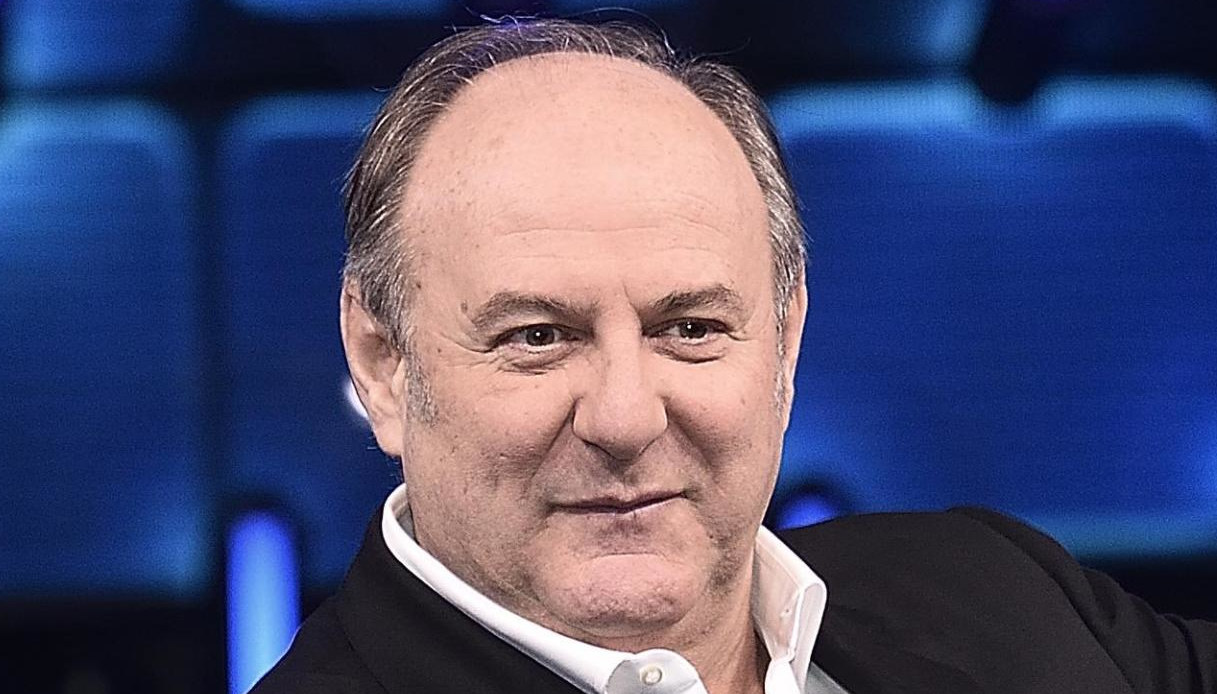 ascolti tv del 30 novembre rai1 schiera carosello love ma gerry scotti non si ferma