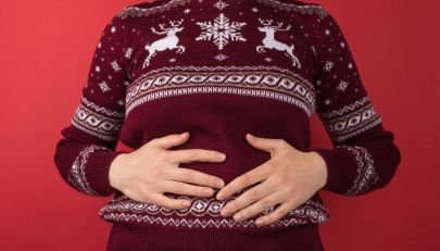 Digestione, gonfiore e stress: la lista di integratori che ti salva il Natale (e il dopo feste)