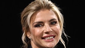 Martina Colombari invecchiata e coi capelli grigi: la foto rivelatrice con Checco Zalone