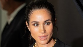 Meghan Markle torna a recitare ma è “troppo rigida”: aspre critiche