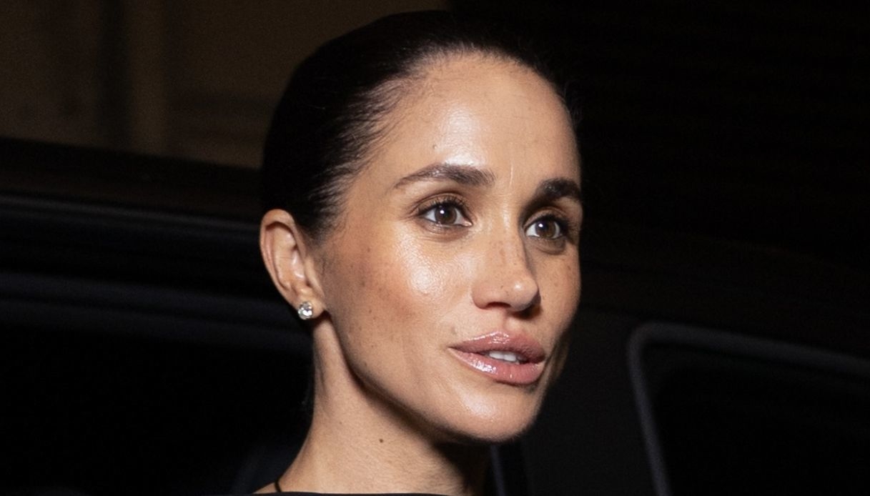Meghan Markle travolta dalle critiche, contatta il padre dopo l’amputazione Meghan Markle travolta dalle critiche, contatta il padre dopo l’amputazione