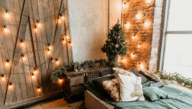 Luci di Natale 2025, consigli e tendenze per un’atmosfera magica dentro casa