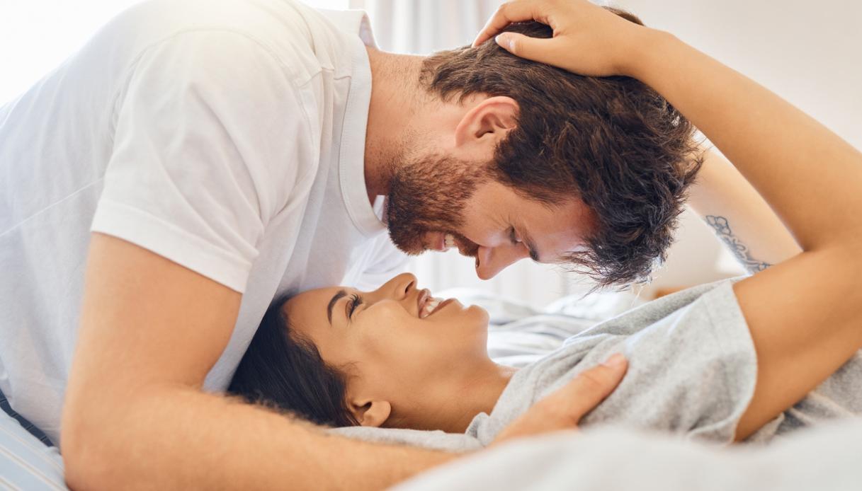Slow Sex, la tendenza che sboccia d’inverno: riscoprire il piacere con calma Slow Sex, la tendenza che sboccia d’inverno: riscoprire il piacere con calma