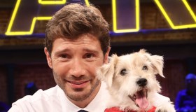 Affari Tuoi, Santo Stefano non assiste Fausto. Ma lo salva Gennarino