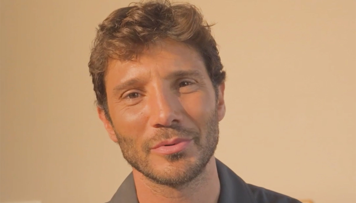 Stefano De Martino sorprende l’Italia: le primissime immagini