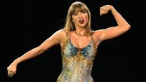 Taylor Swift miliardaria “etica”: regala 197 milioni ai suoi dipendenti
