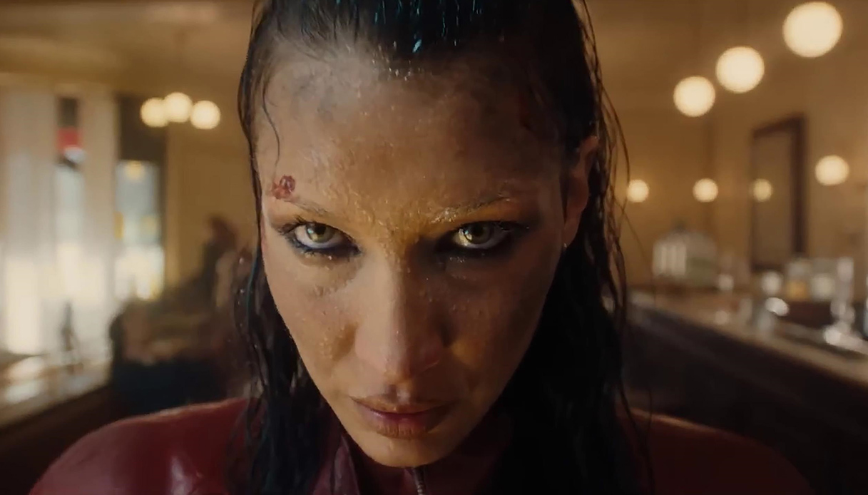 Bella Hadid debutta in The Beauty, thriller-horror sull’ossessione per la bellezza