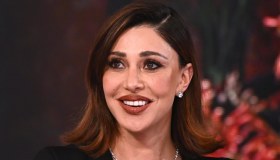 Belen Rodriguez, il minidress rosso fuoco che seduce