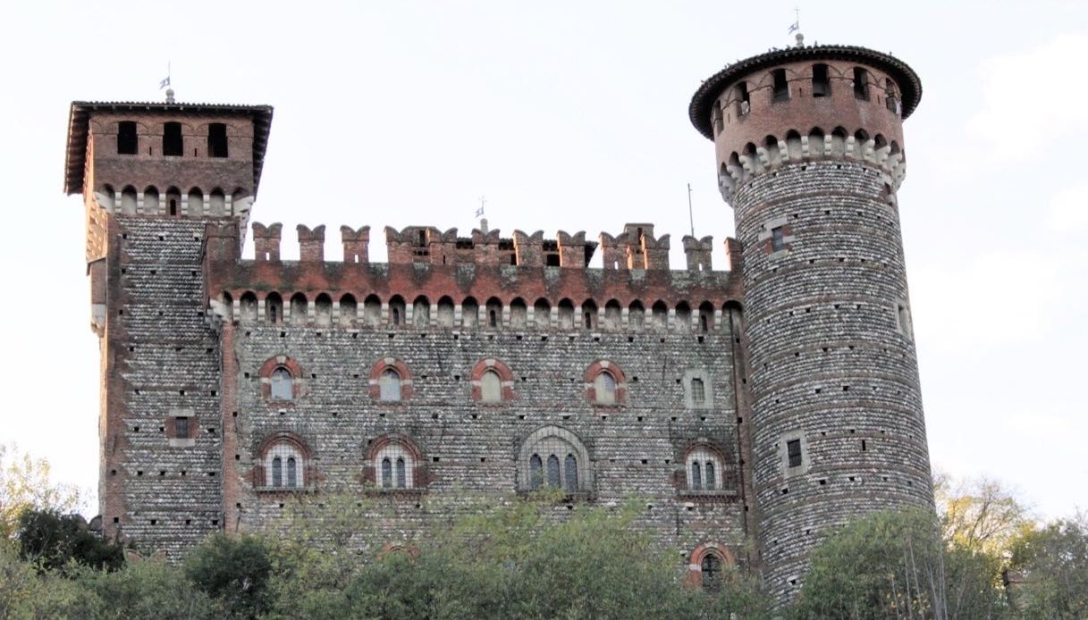 Bonoris, il castello fiabesco e imponente in stile neogotico