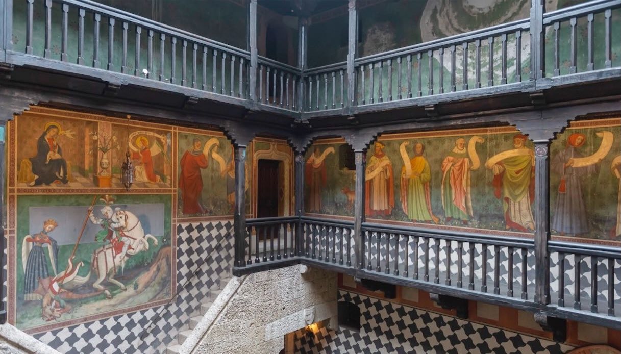 Castello Bonoris interni