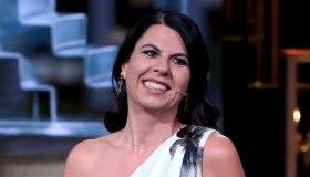 Zelig 30, le pagelle della seconda puntata: Geppi Cucciari, il duetto con Elio e le Storie Tese (9), Vanessa Incontrada flop (5)