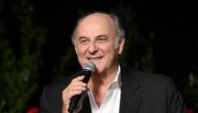La Ruota della Fortuna, doppi sensi e risatine: lo show di Gerry Scotti
