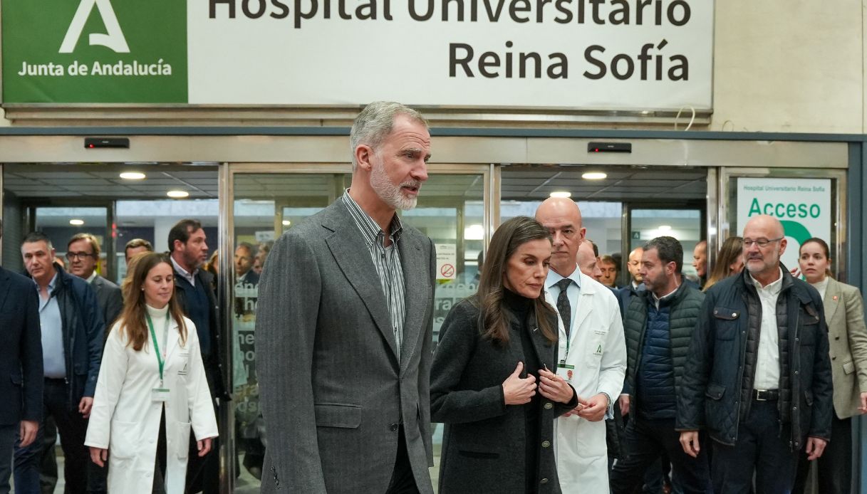 Letizia e Felipe in ospedale a Cordova