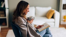 Alcuni dei libri più belli dell’anno li puoi leggere ora: i titoli imperdibili