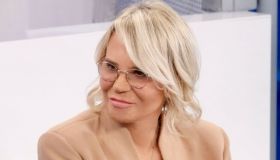 Verissimo e Amici, Maria De Filippi si accorcia la domenica: il cambio di programmazione Mediaset