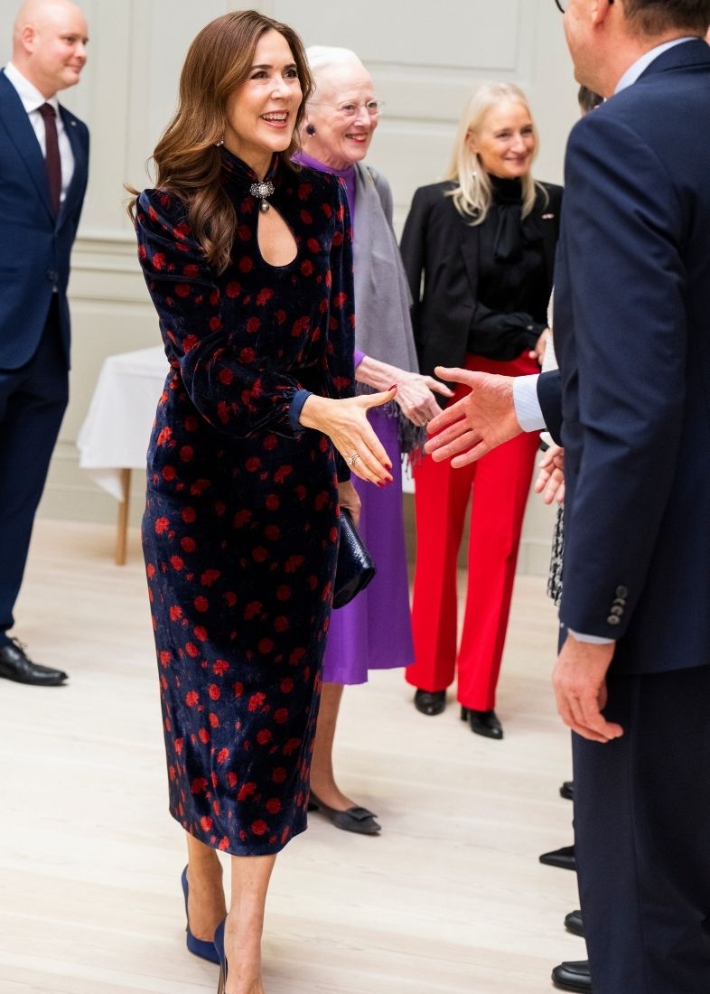 Mary di Danimarca sensuale e sofisticata