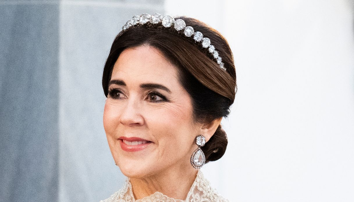 Mary di Danimarca, crisi Groenlandia. Il figlio Christian si arruola nell’esercito