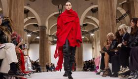Scarf Coat, al caldo ma con stile con il cappotto dell’inverno 2026: sceglilo tra questi 5