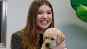 Letizia di Spagna, sua figlia Sofia si prende la scena: jeans e blazer low cost