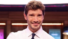Affari Tuoi, Martina Miliddi non si vede e Stefano De Martino fa finta di niente