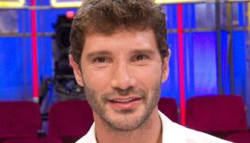 Affari Tuoi, Herbert prende il posto di Stefano De Martino in una puntata disastrosa
