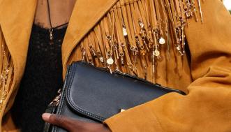 Maxi bag mania: le borse XXL conquistano l’autunno 2025