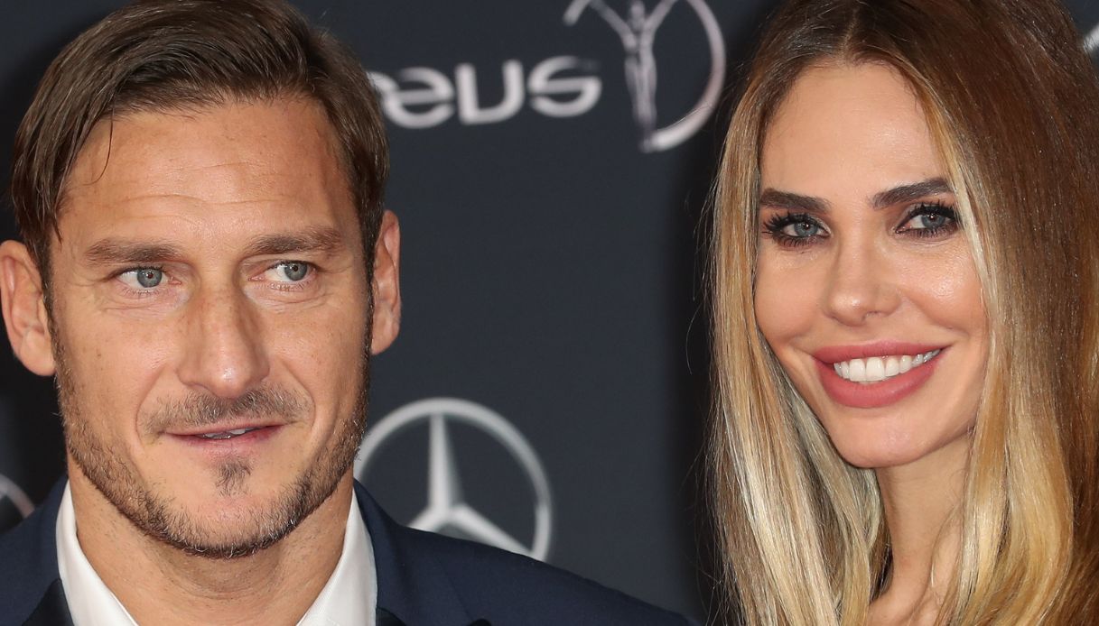 ilary blasi denuncia francesco totti crollato il tetto della villa all8217eur da Dilei.it ilary blasi denuncia francesco totti crollato il tetto della villa all8217eur