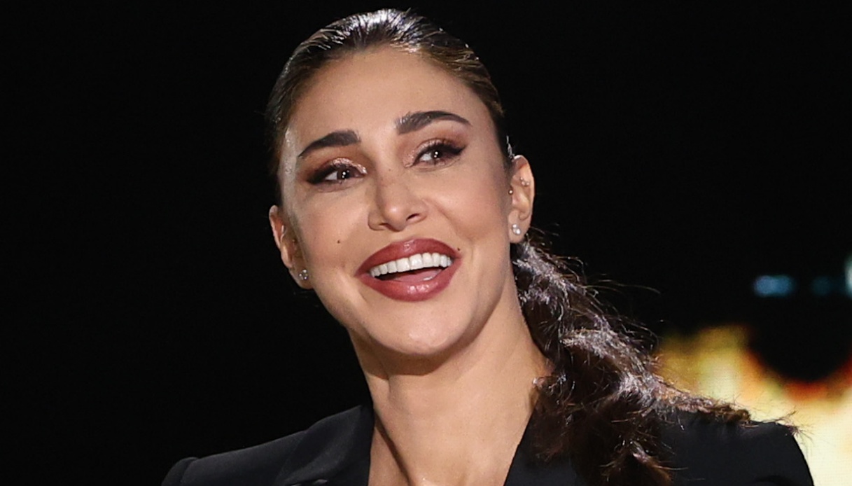 Belen Rodriguez, i genitori festeggiano 42 anni di nozze: le foto inedite e la dedica