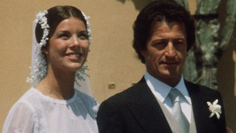 Carolina di Monaco in lutto, morto il primo marito Philippe Junot. “Ci mancherai”
