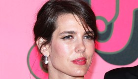 Charlotte Casiraghi in copertina, bellissima come sua madre Carolina di Monaco