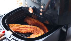 Dimentica il forno: questa friggitrice ad aria XL cucina il 50% più velocemente ed è così silenziosa che puoi usarla anche di notte