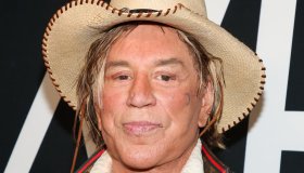 Mickey Rourke, 100mila dollari in meno di due giorni: “Nessuno sta cercando di truffarlo”
