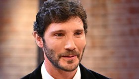 Affari Tuoi, Stefano De Martino boccia Herbert Ballerina: “Sono mortificato”
