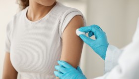 Vaccino anti-HPV, potremmo evitare quasi 3000 decessi l’anno per tumore