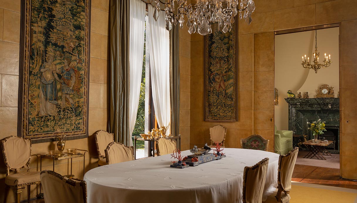 Sala da pranzo di Villa Necchi Campiglio con arredi storici